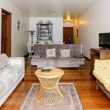 Apartamento Amplo E Aconchegante Na Av Das Hortencias No Centro De Gramado Exterior foto