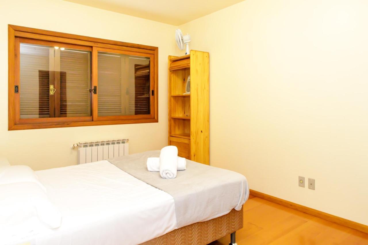 Apartamento Amplo E Aconchegante Na Av Das Hortencias No Centro De Gramado Exterior foto